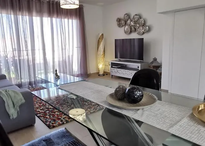 Hortensia Адехе