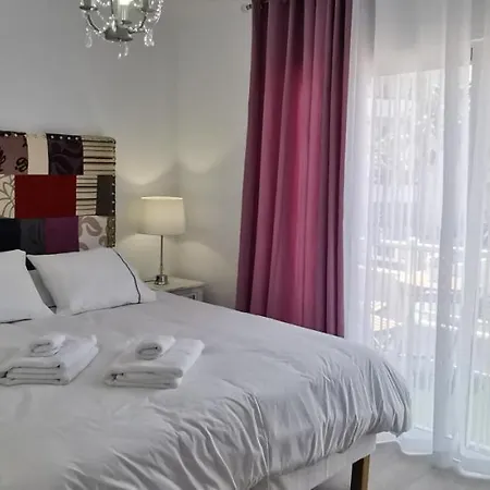 Вилла Hortensia Адехе