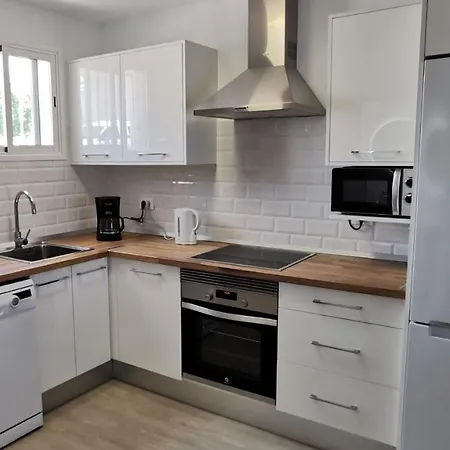 Hortensia Адехе